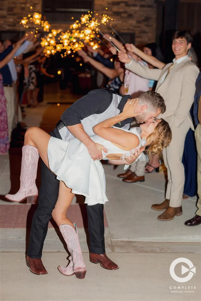 Vanessa Freeman wedding photographer Estes Park Vanessa Freeman wedding photographer Windsor Vanessa Freeman wedding photographer Berthoud Vanessa Freeman wedding photographer Wellington