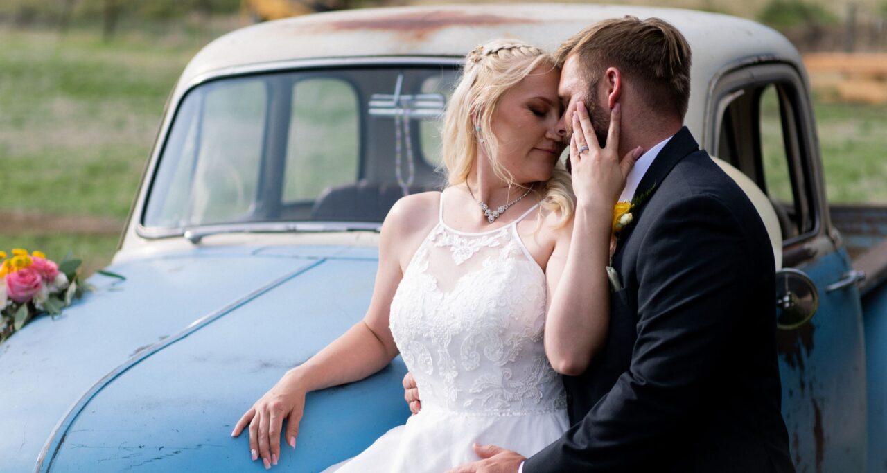 Candid vs. Posed Wedding Photography