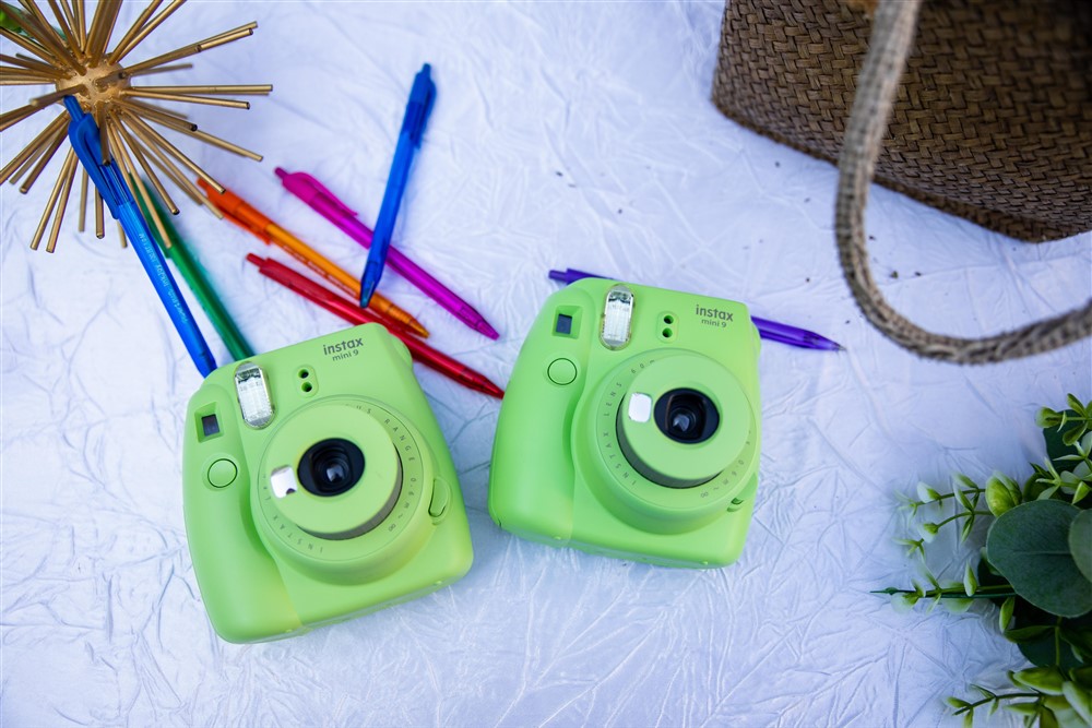 Unique Ways to Utilize Social Media at Your Wedding