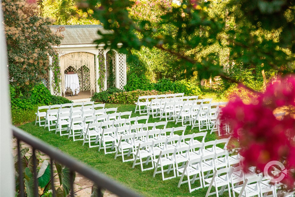 Eureka Springs Outdoor Wedding Ceremony