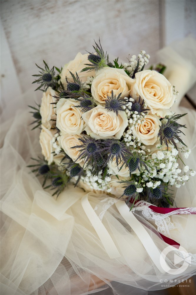wedding bouquet white roses