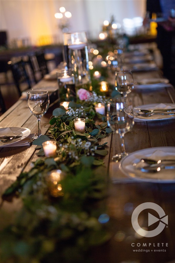 candlelight table settings for head table