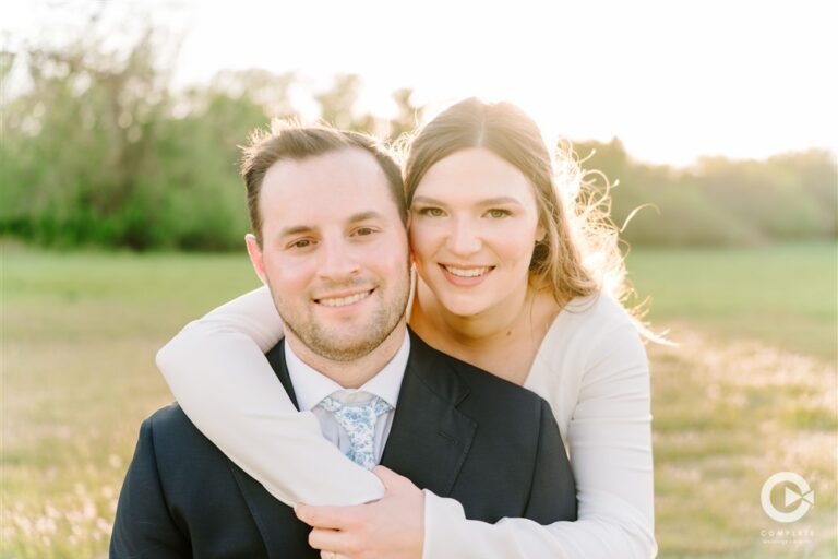 Outdoor couple wedding photo okc