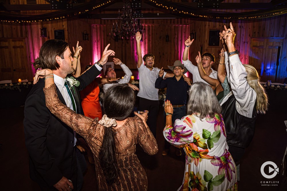 How to Build a Timeless Wedding DJ Playlist That Actually Works