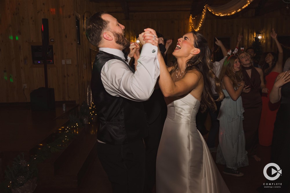 The Most Requested Songs at Weddings in 2025: A Look Back at What Couples Chose