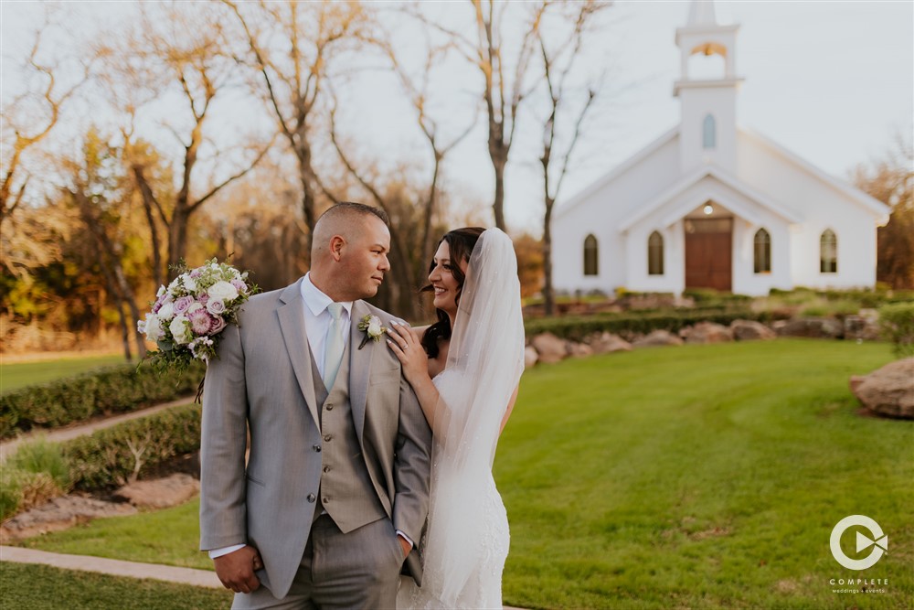 Weather Backup Plans That Couples Forget in Oklahoma City