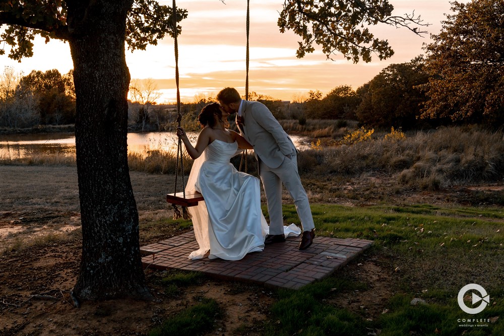 Outdoor Wedding Photo OKC