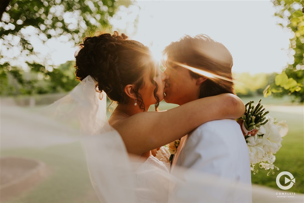 Your Ultimate Guide on How to Make a Wedding Photography Timeline in OKC