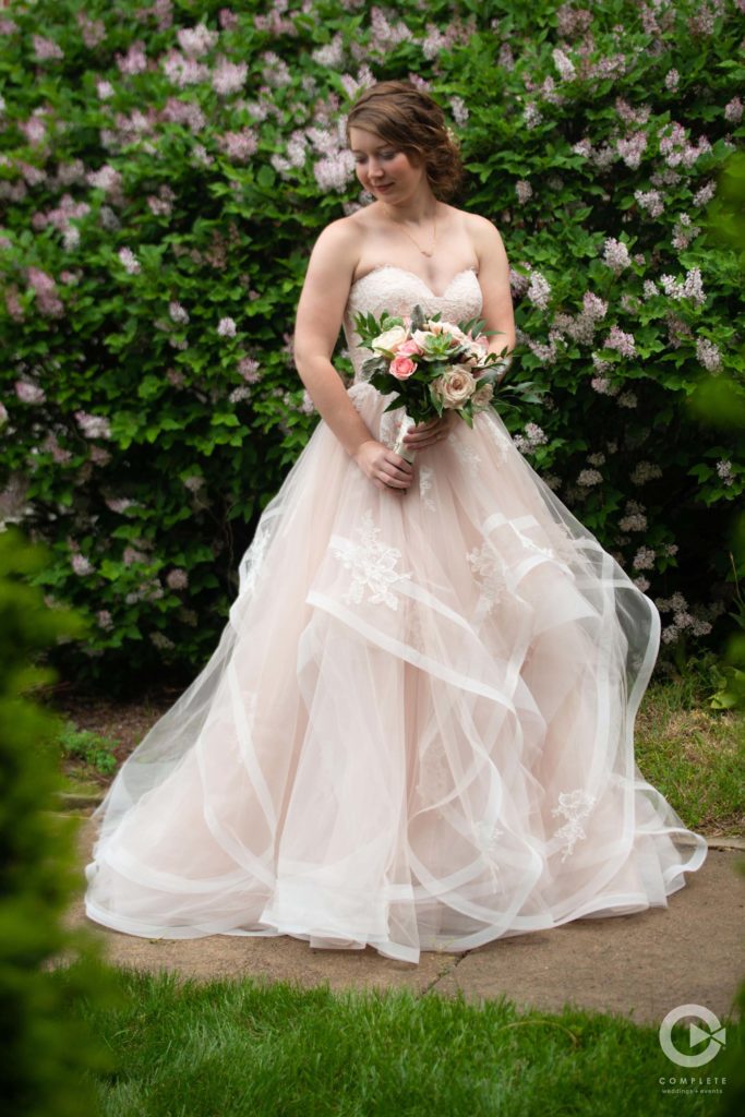 Wedding Florist Bridal Gown omaha