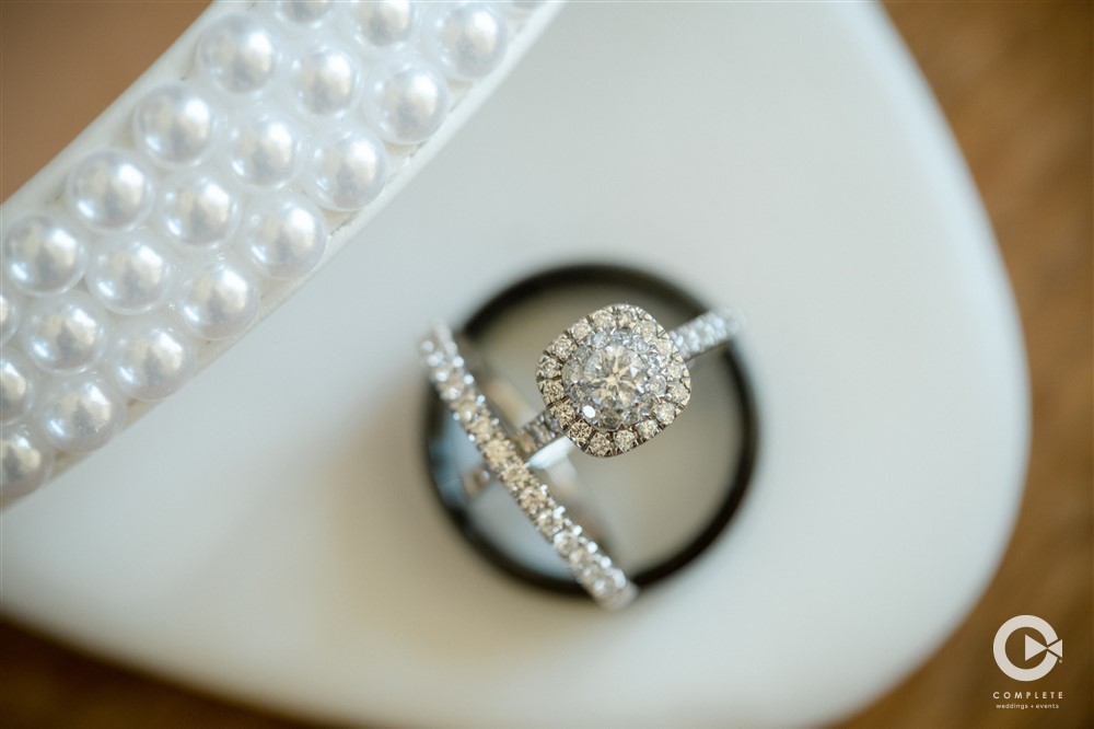 ring with pearl shoes