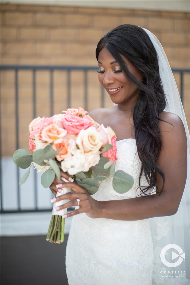 coral and green summer wedding