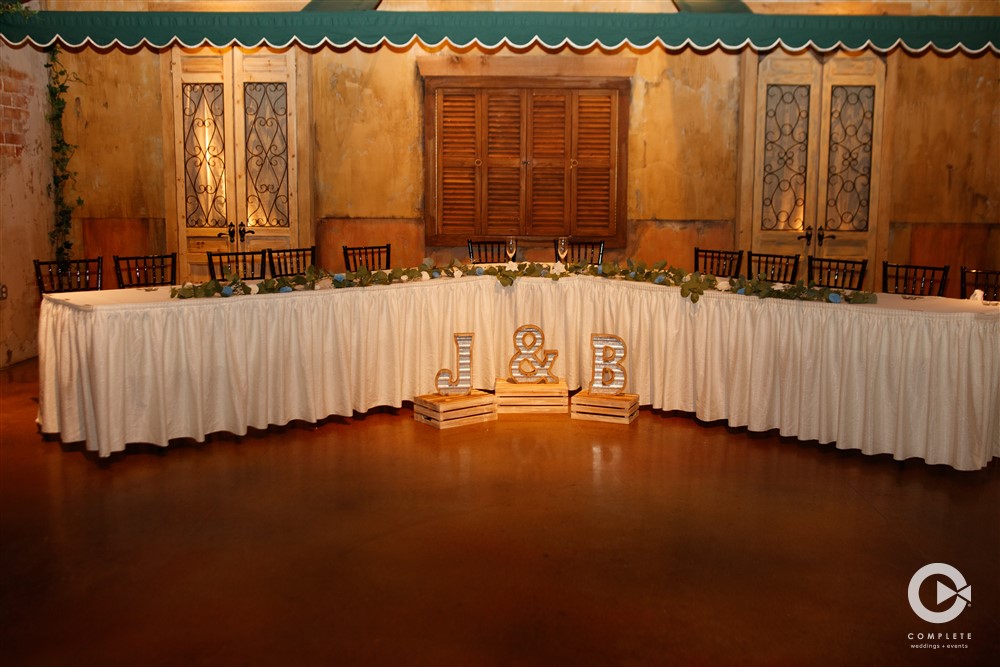 indoor reception space at Bella Terre wedding venue