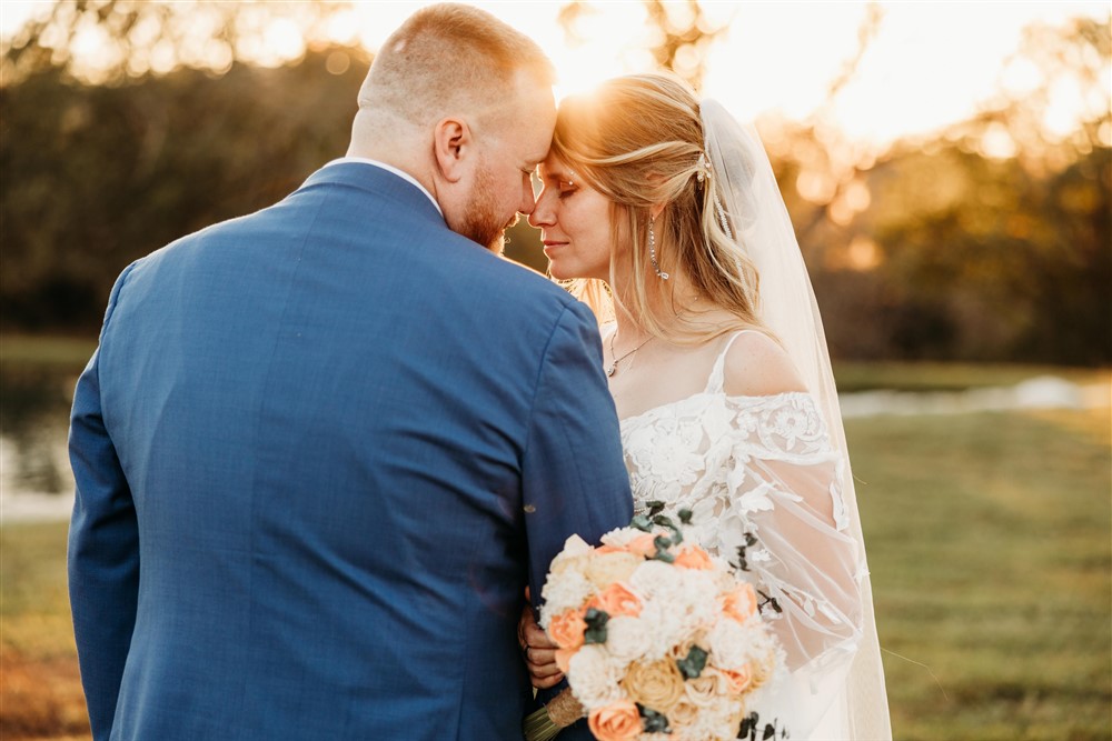 orange wedding colors