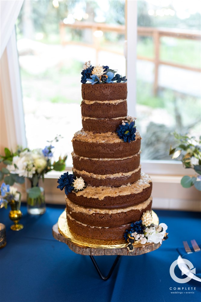 blue wedding cake