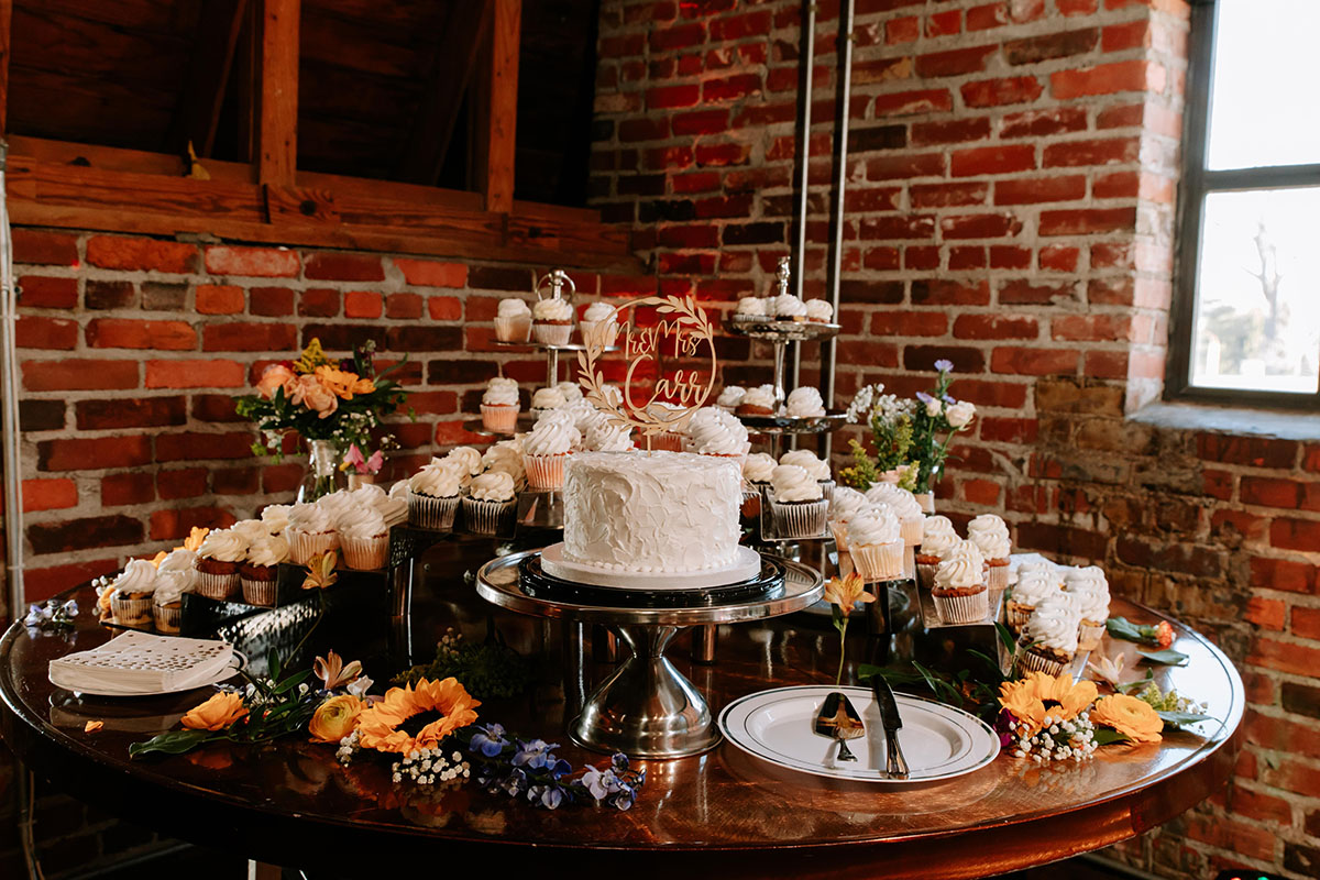 5 Orange County Bakeries for Your Wedding Desserts