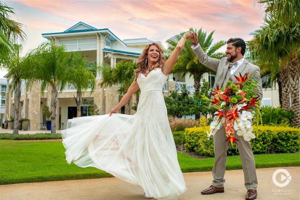 Wedding venue blog Margaritaville Resort Orlando wedding photo