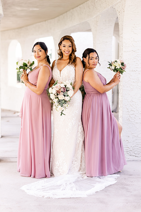 Fun bridesmaid picture idea