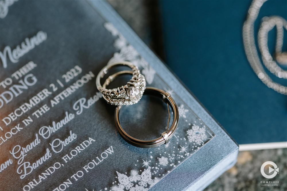 Diamond Ring, Modern Wedding