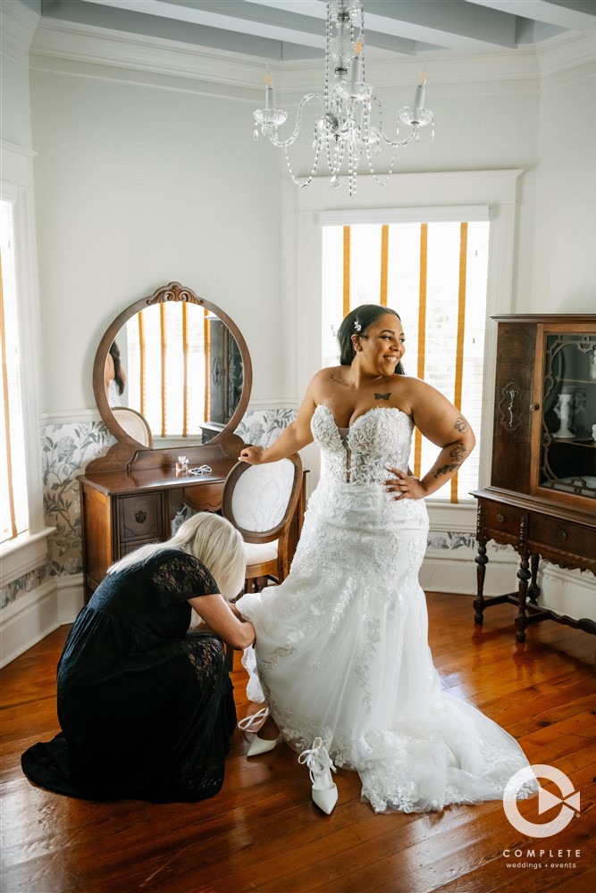 bride getting ready