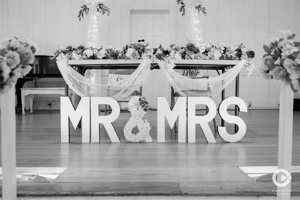 Pros & Cons of Black & White Wedding Photography