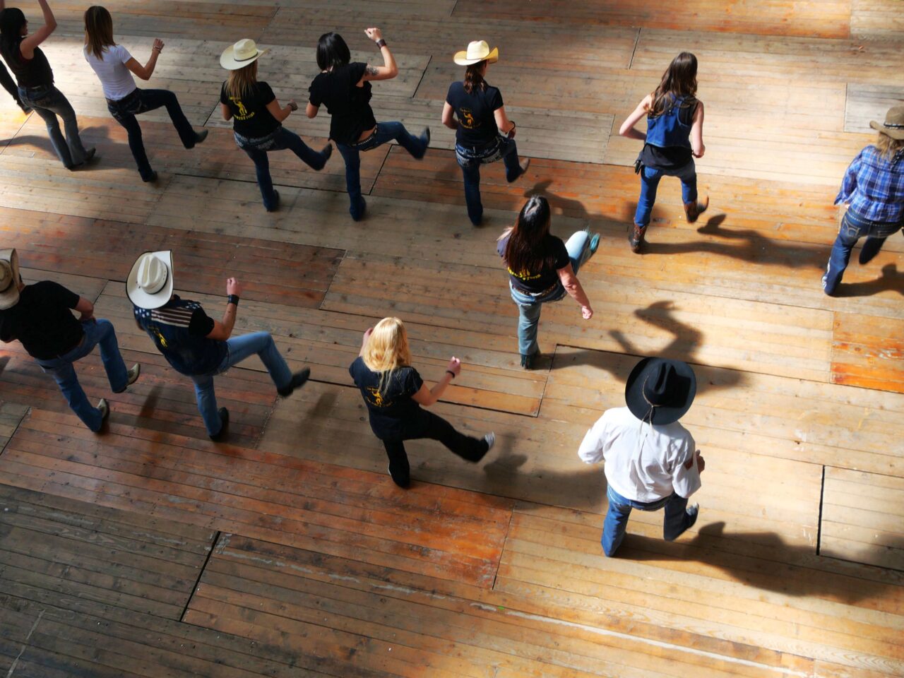 Wedding Line Dances Everyone Loves (And Where to Practice Them in Phoenix)