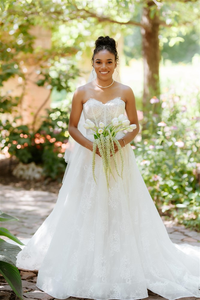 A Phoenix Bride's Guide to Finding the Perfect Wedding Dress