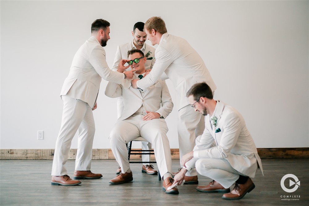 The Best DJ Setup for Outdoor Weddings in Quad Cities, Iowa