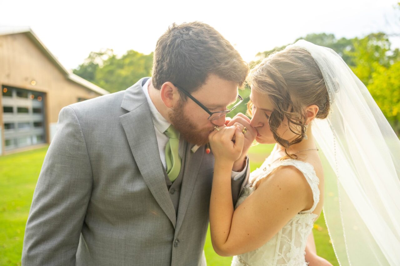 How to Balance Budget and Experience for a Wedding in Davenport, Iowa