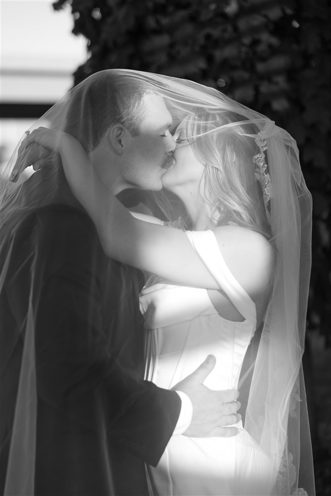 quad cities wedding photography couple