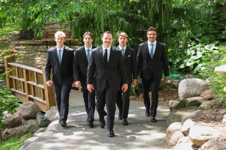 quad cities wedding photography couple