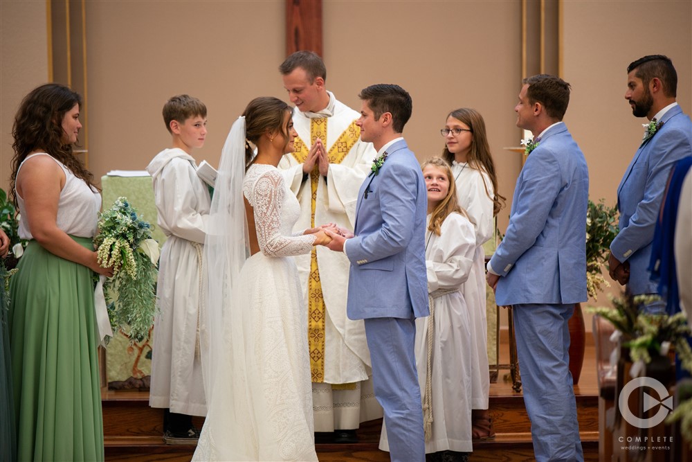 Vow Writing Tips from Wedding Experts