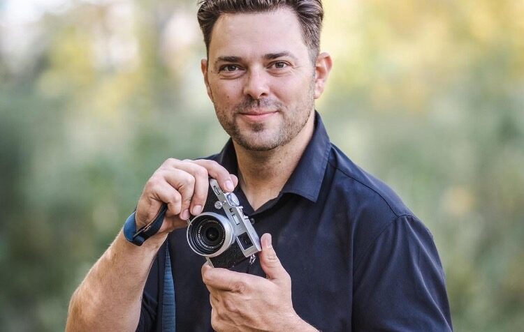 Professional wedding photographer Bob Slocum