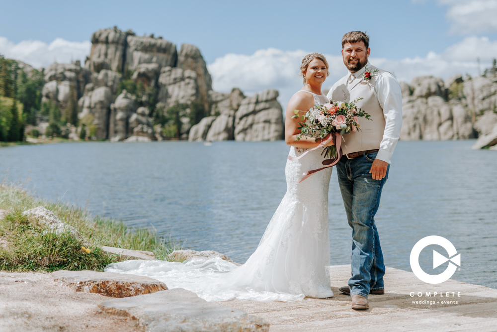 Tips for Choosing Your Wedding Date in 2026