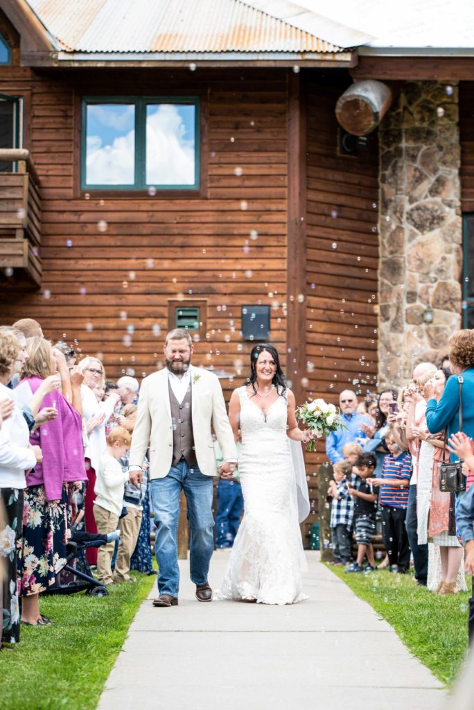 Creating a Family Wedding Photo Shot List - professional wedding photography near Rapid City