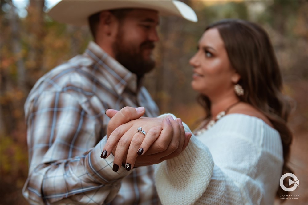 Complete Guide to Fall Engagement Photos in the Black Hills