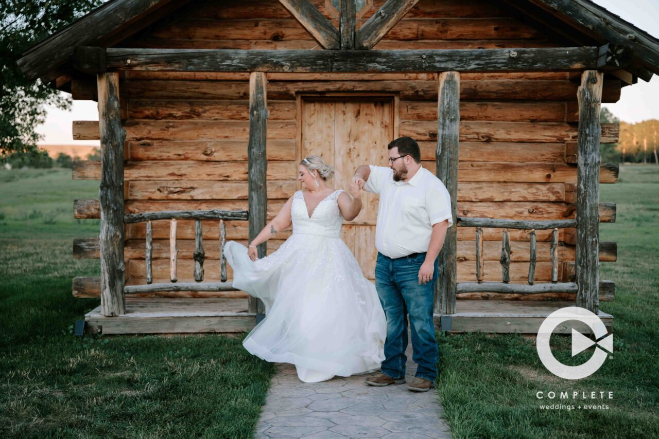 How to Coordinate a Wedding Photography and Videography Schedule