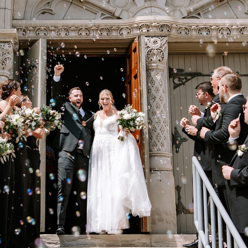 How to Make Your Wedding Feel Luxurious Without Spending a Fortune