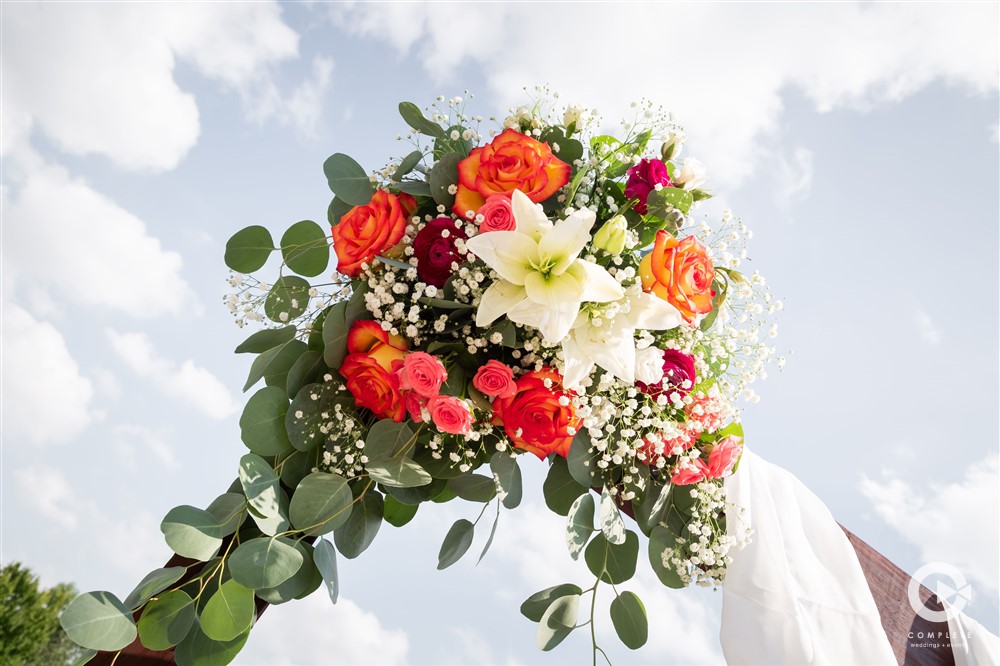 bright wedding colors in floral arrangement
