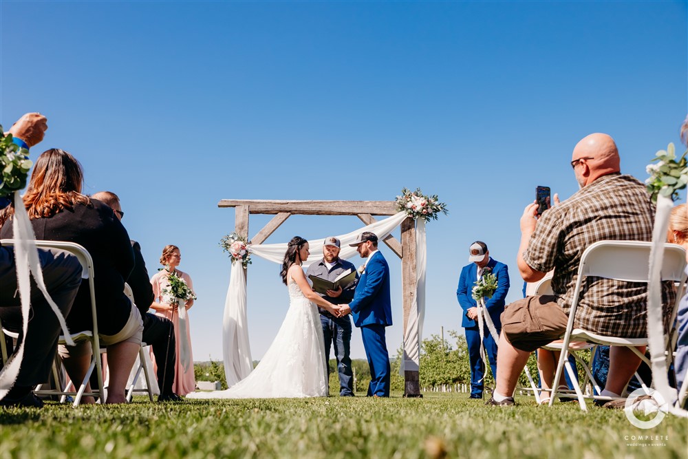 Country Music For Your Minnesota Wedding