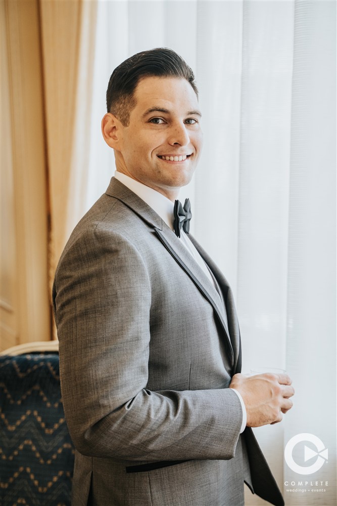 groom portrait