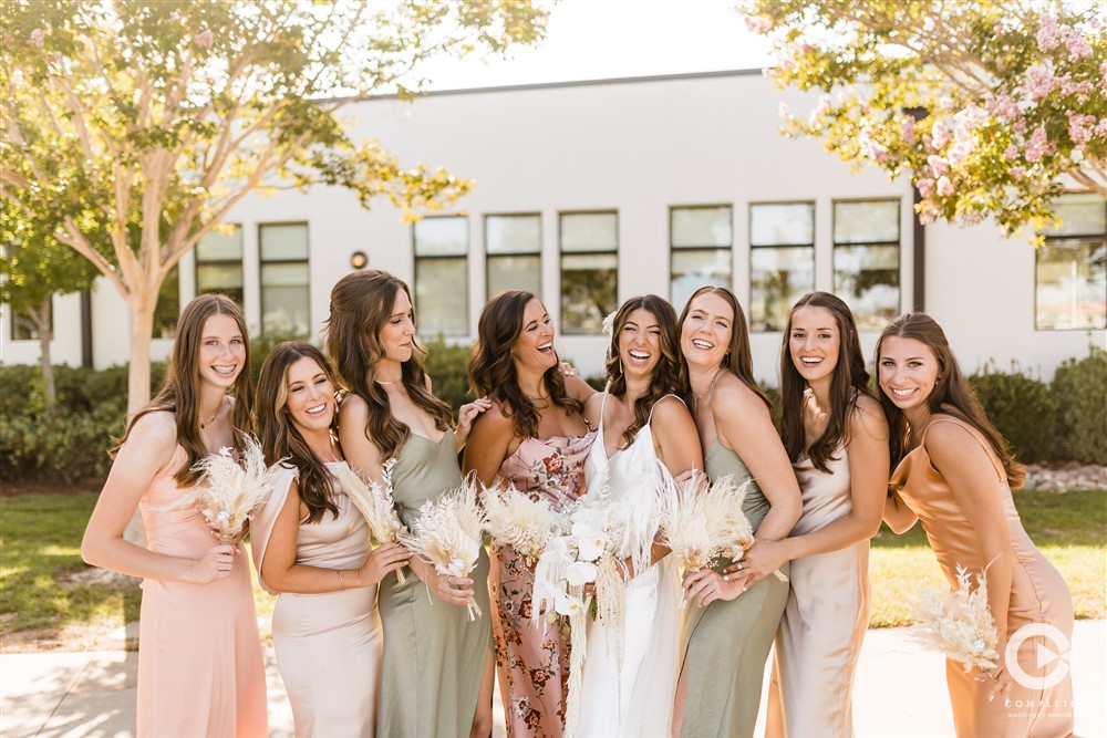bridesmaids in alternating dresses