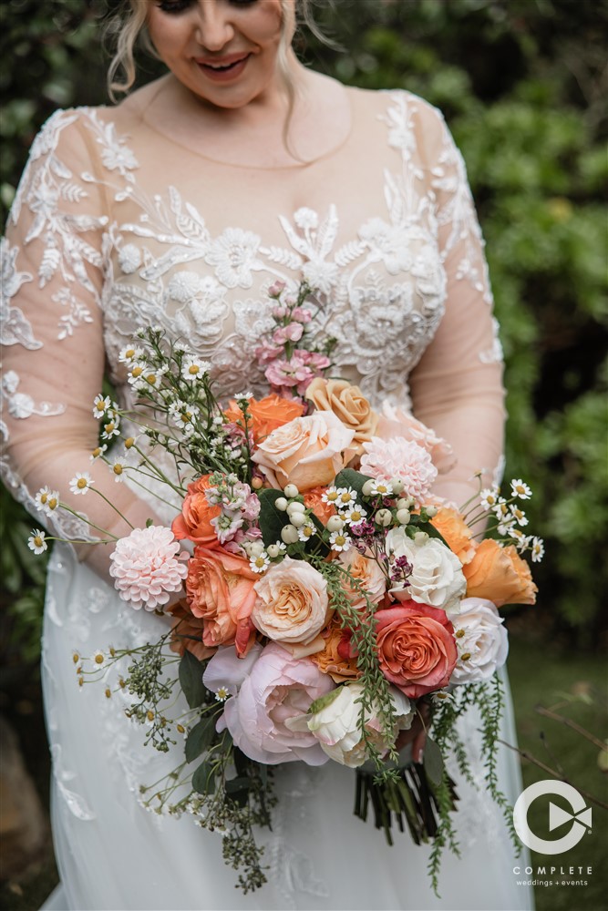 peach wedding flowers