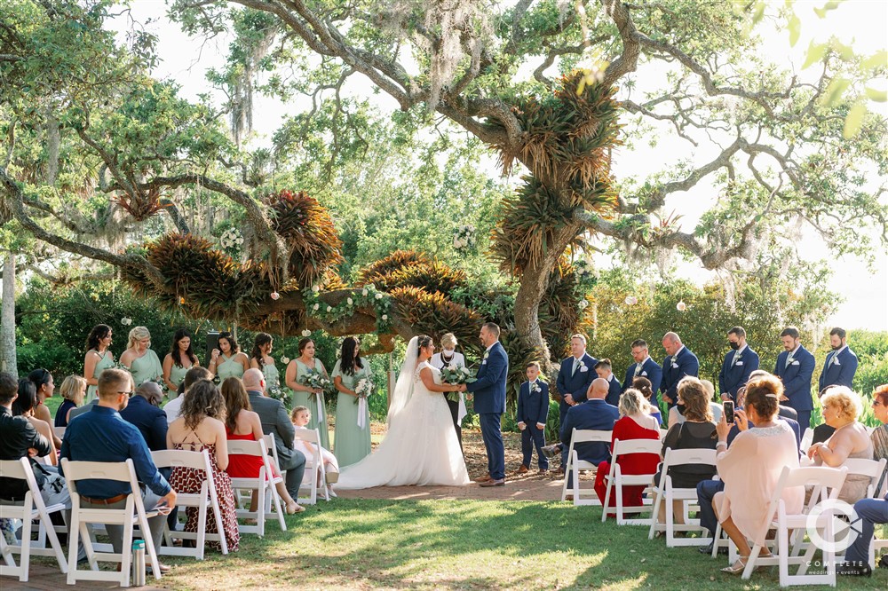 How to Find Wedding Services in Sarasota, FL That Fit Your Budget