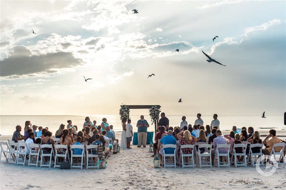 Sunset Beach Resort Sara David Complete Weddings