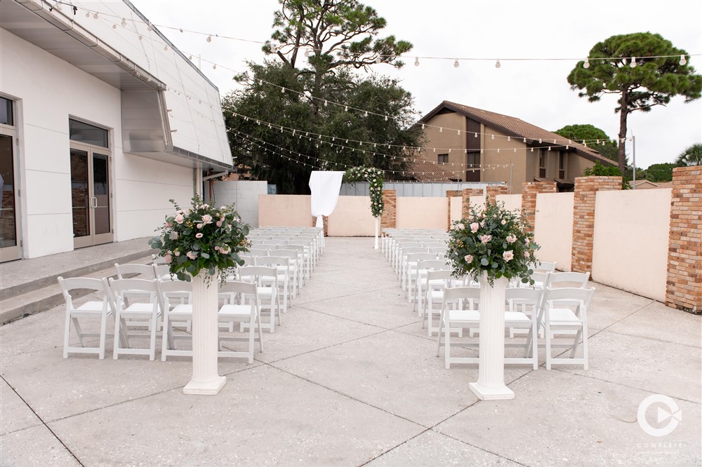 The Devyn courtyard ceremony space