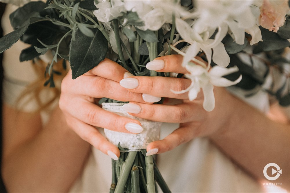 7 Mistakes Couples Make Booking Vendors Separately