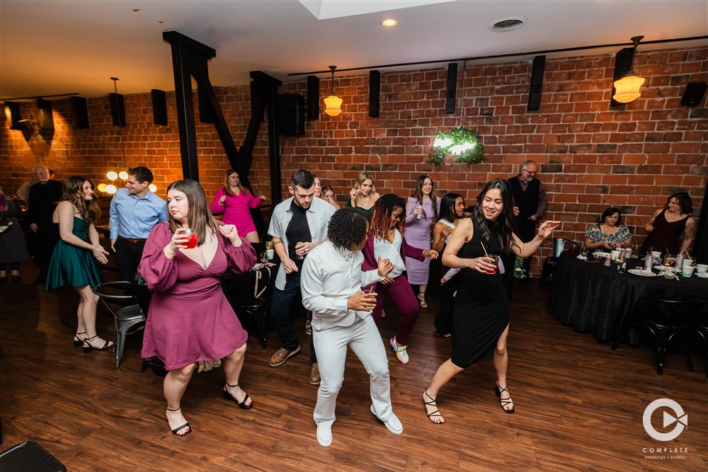 Tips for Planning a Surprise Wedding Dance in Seattle