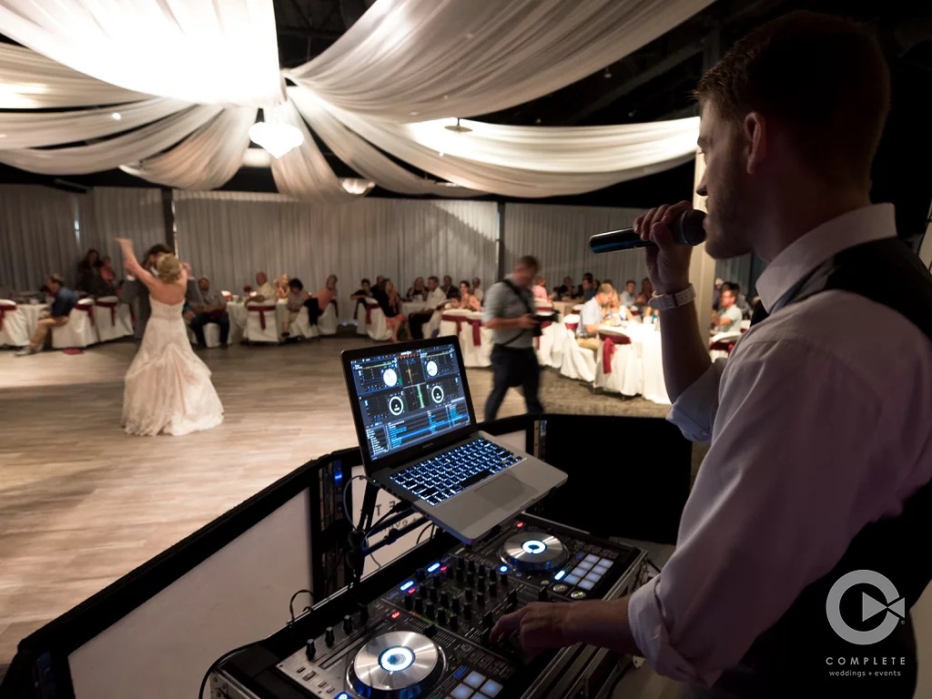 Should I Get a DJ For Wedding