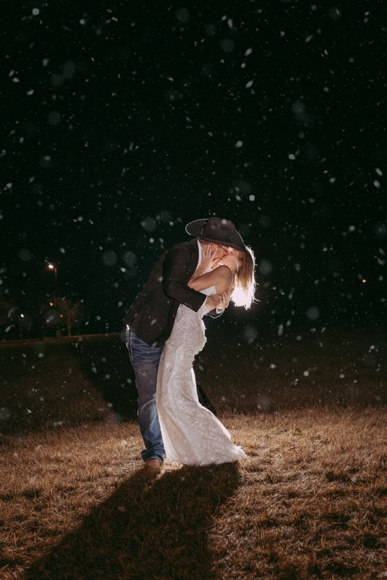 The Best DJ Setup for Outdoor Weddings in Sioux Falls, South Dakota