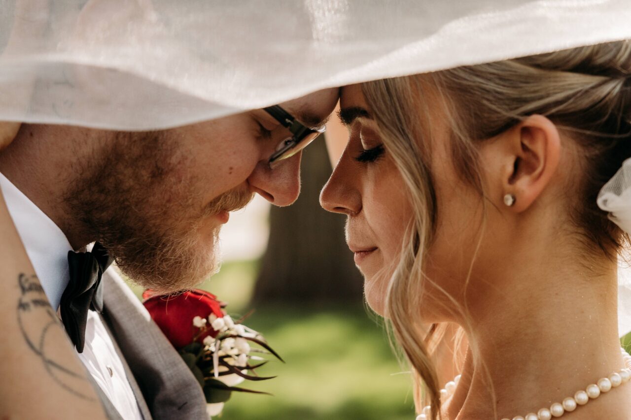 How to Create Your Wedding Guest List in Sioux Falls (Without the Stress)